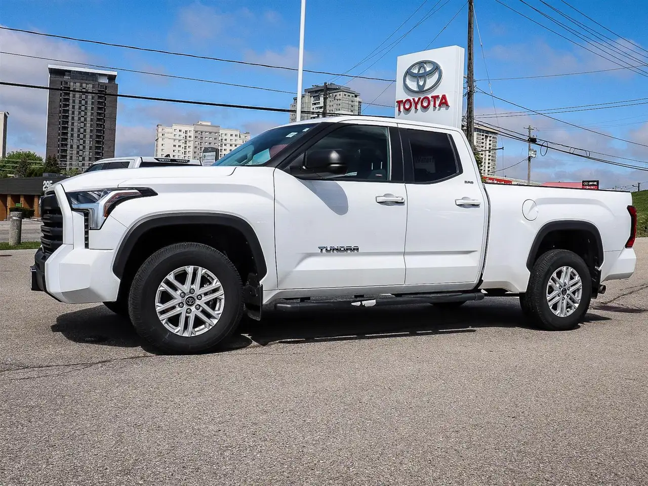 Toyota Tundra снимка Toyota Tundra