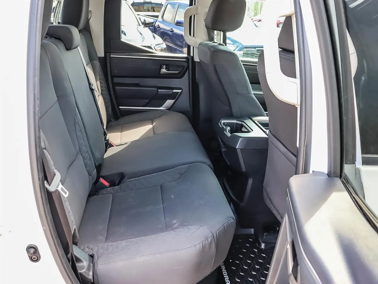 Toyota Tundra снимка Toyota Tundra