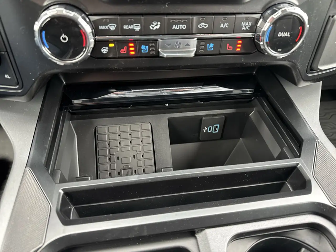 Ford F 350 снимка Ford F 350
