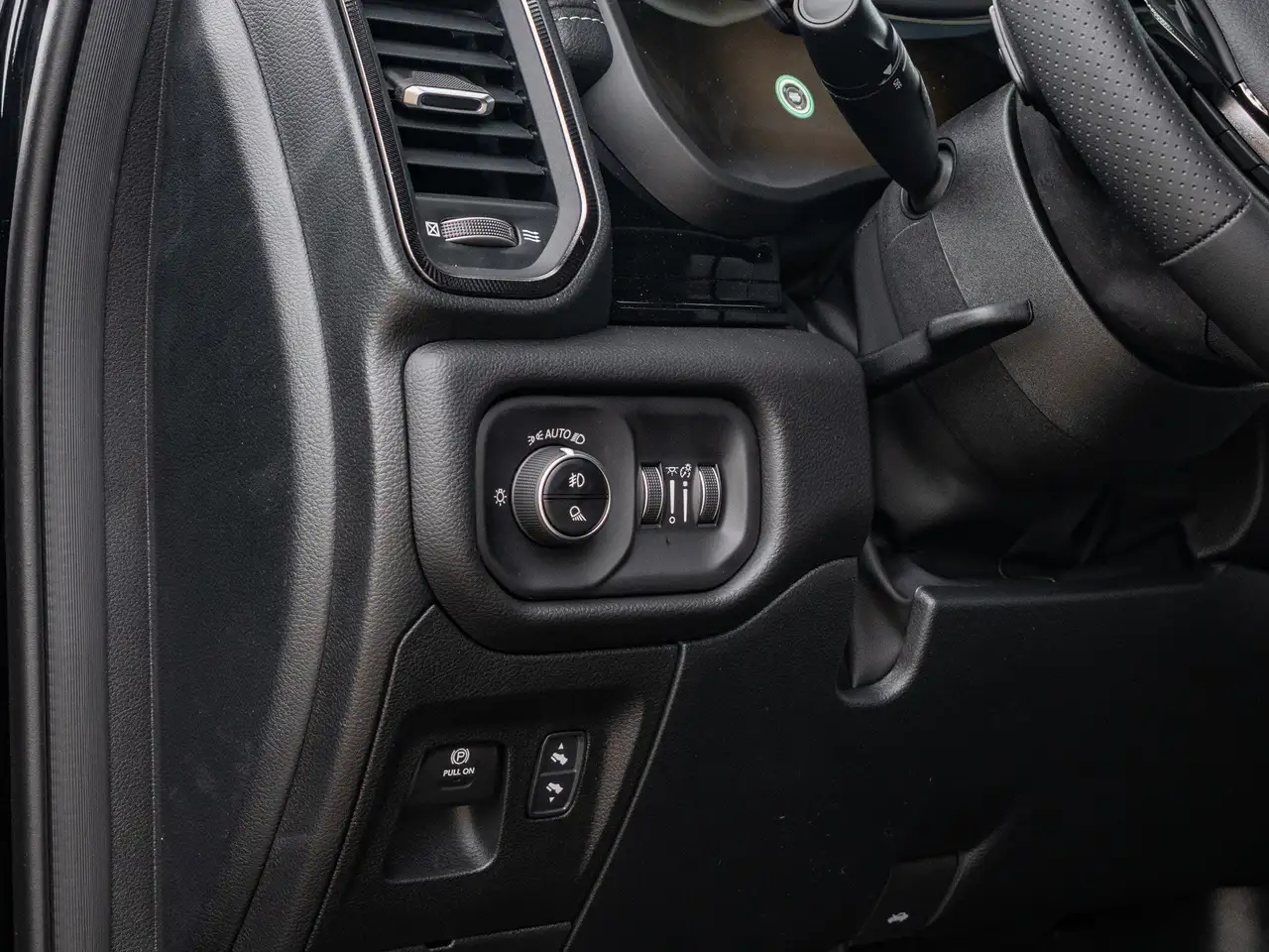 RAM 1500 photo RAM 1500