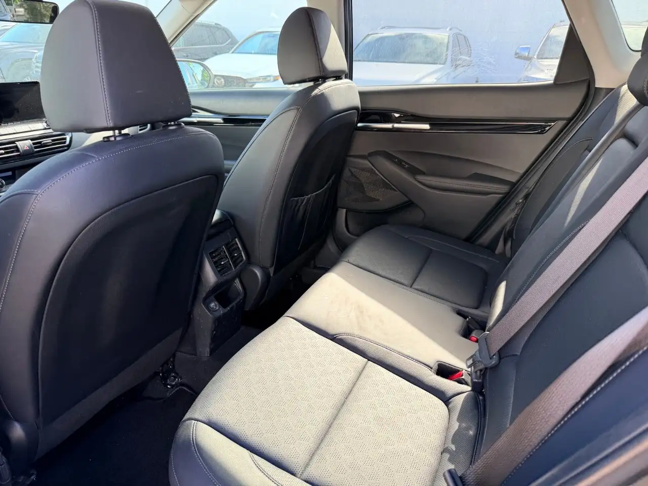 Kia Seltos снимка Kia Seltos