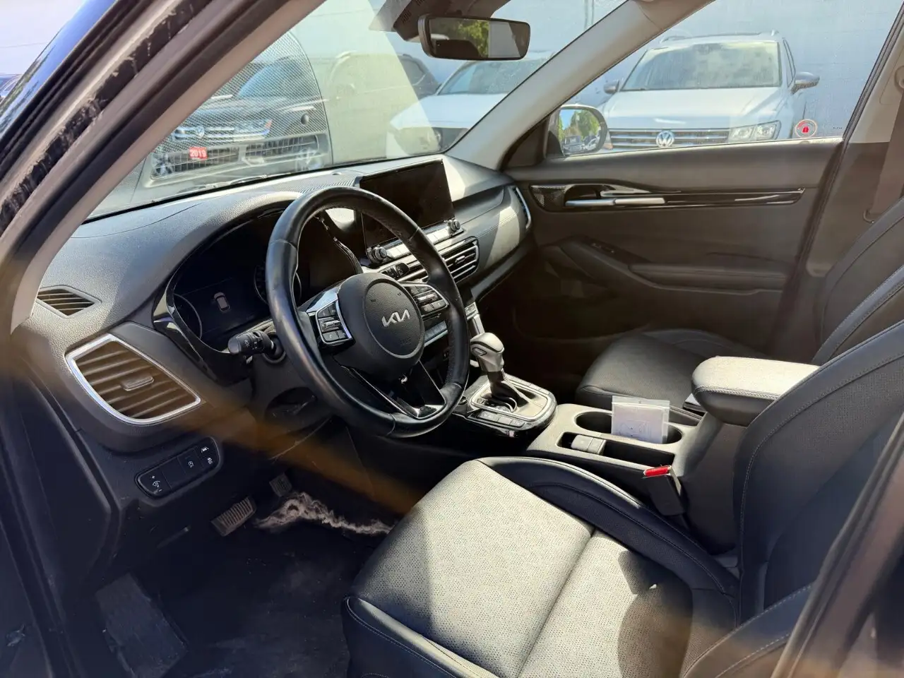 Kia Seltos снимка Kia Seltos