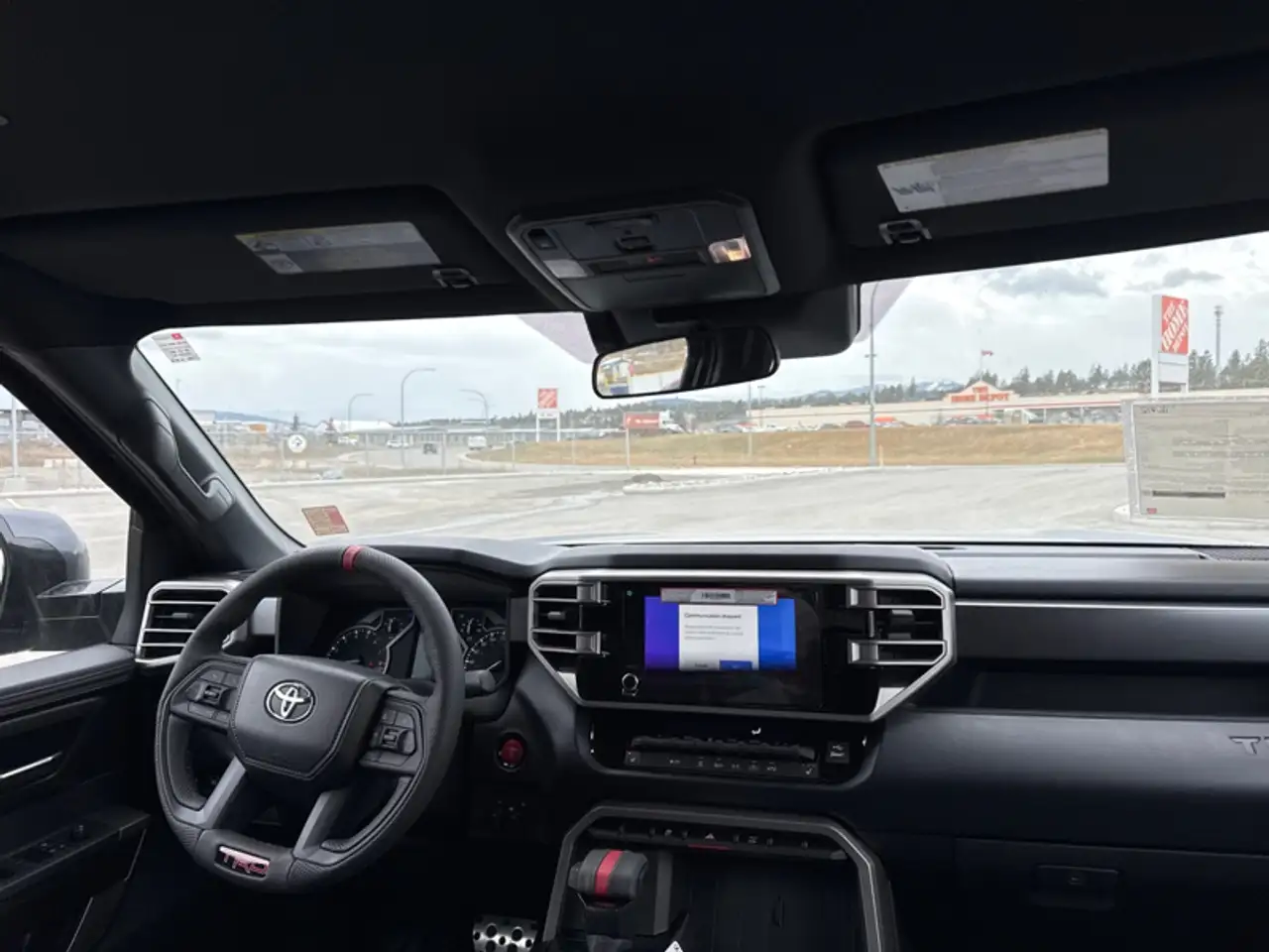 Toyota Tundra снимка Toyota Tundra