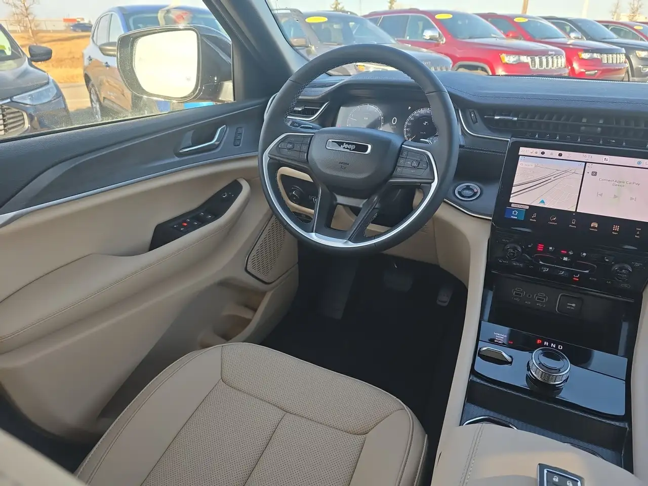 Jeep Grand Cherokee снимка Jeep Grand Cherokee