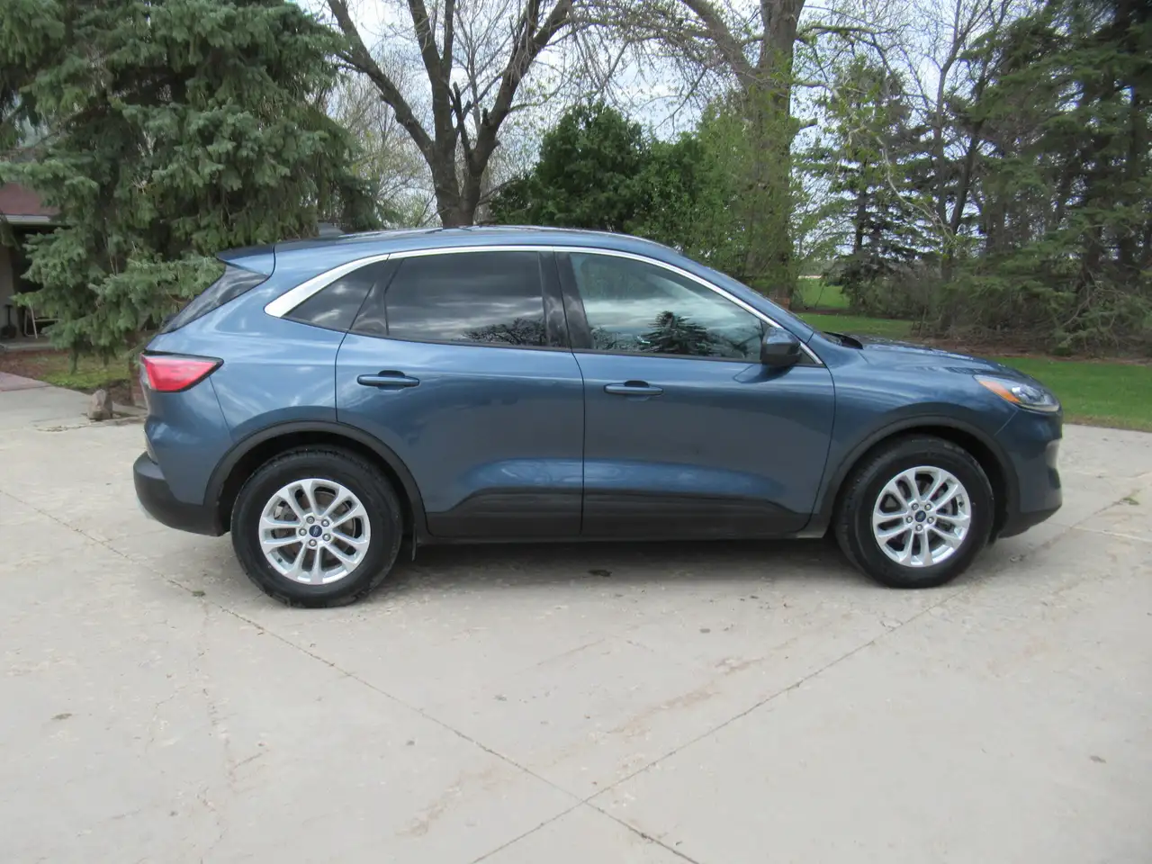Ford Escape photo Ford Escape