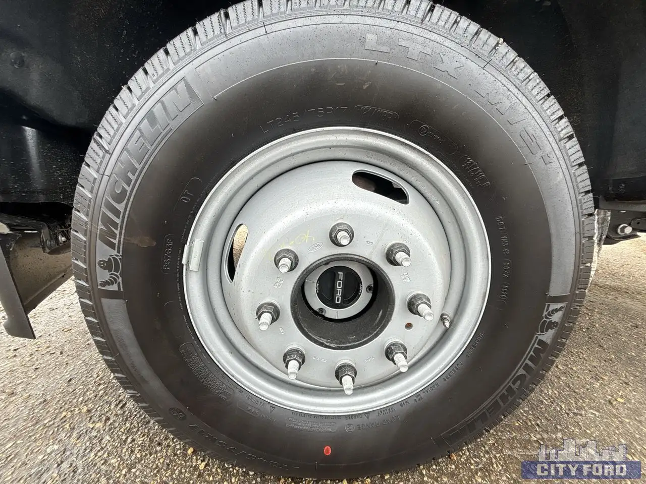Ford F 350 снимка Ford F 350