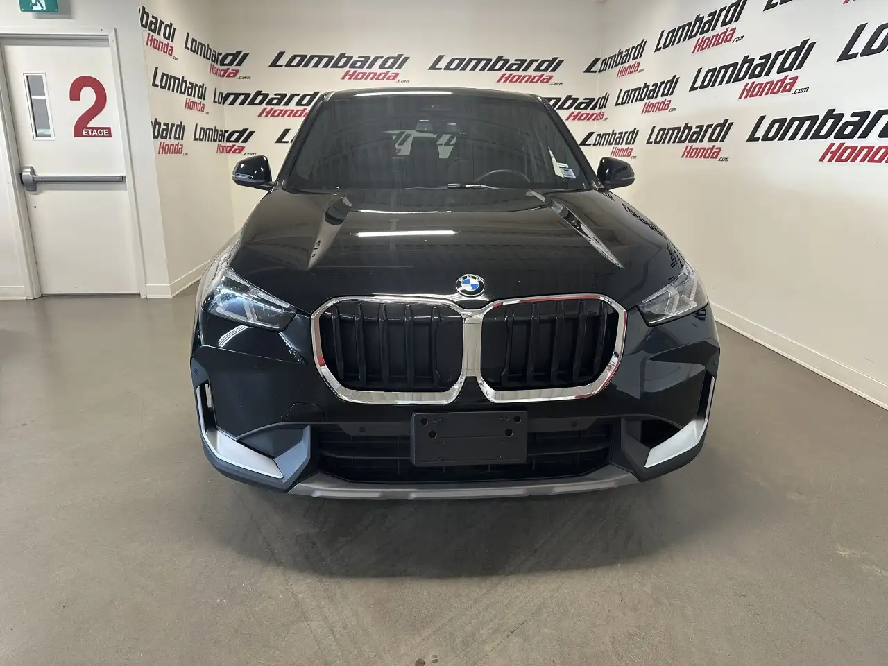 BMW X1 снимка BMW X1