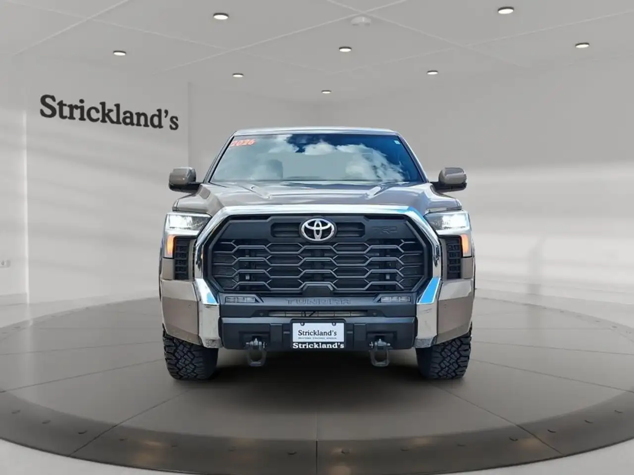 Toyota Tundra снимка Toyota Tundra