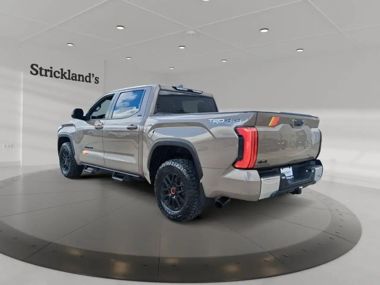 Toyota Tundra снимка Toyota Tundra