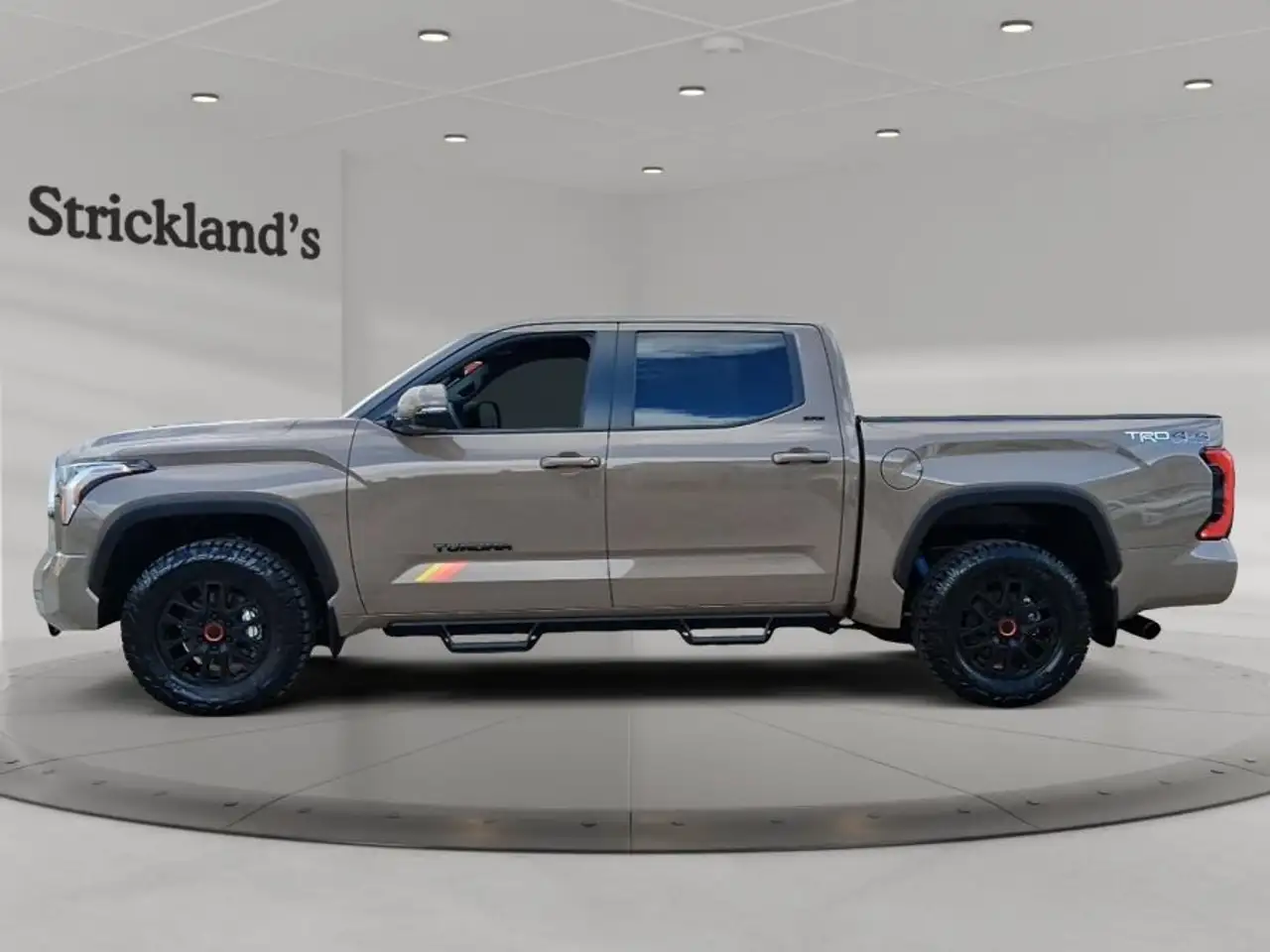 Toyota Tundra снимка Toyota Tundra