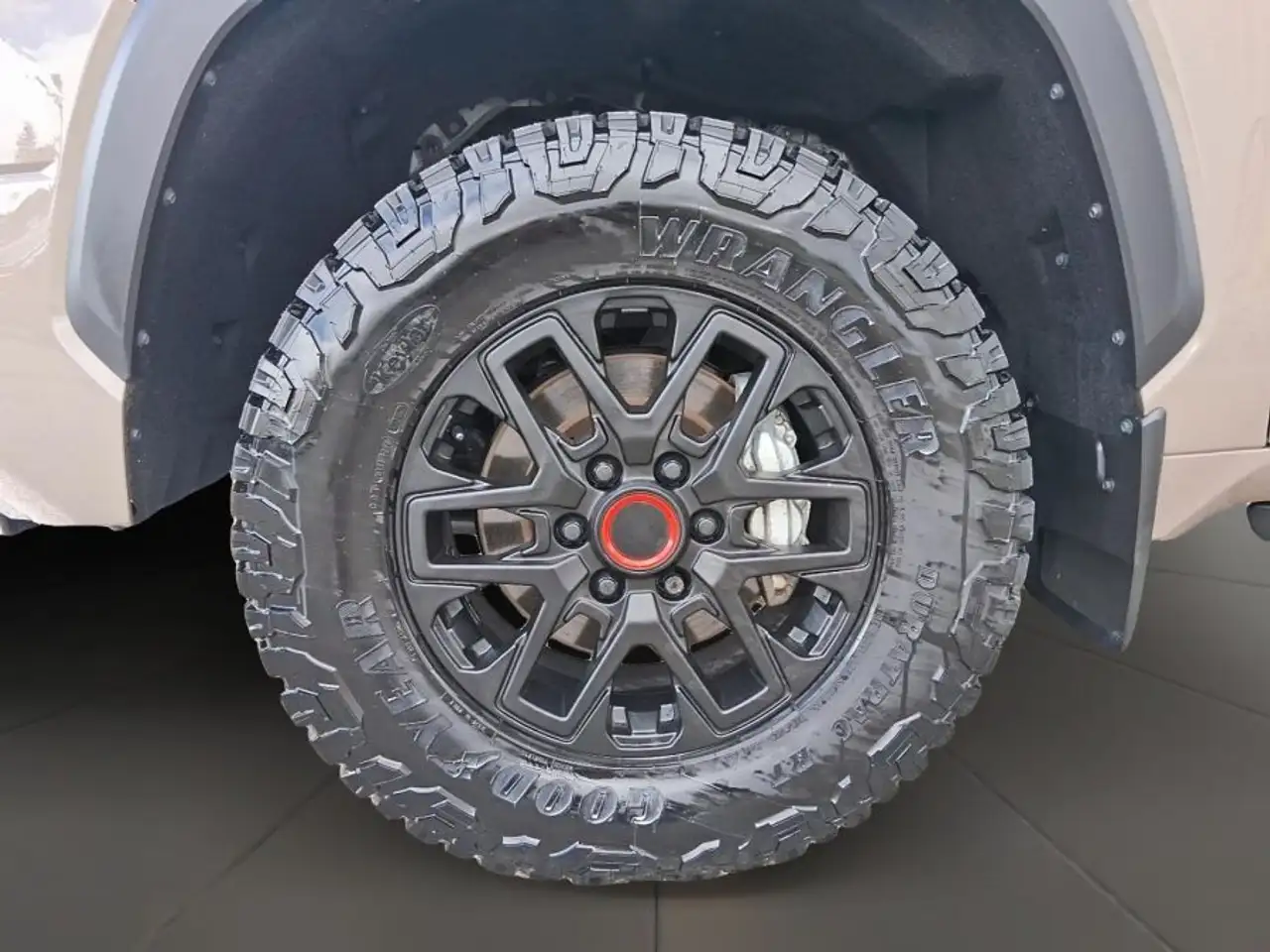 Toyota Tundra снимка Toyota Tundra