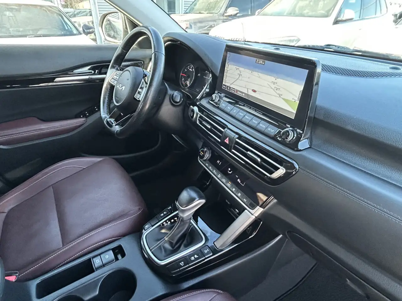 Kia Seltos снимка Kia Seltos