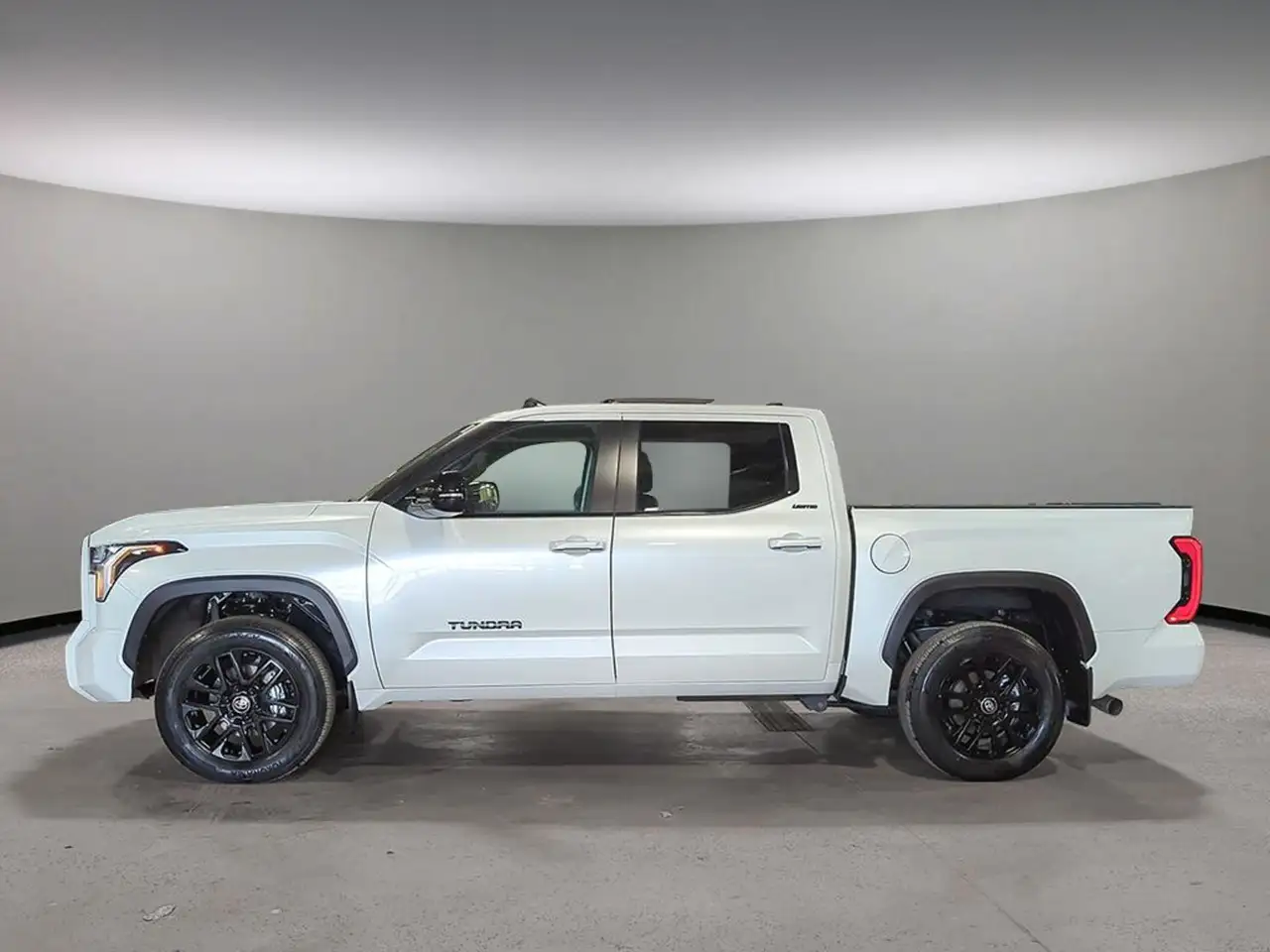 Toyota Tundra снимка Toyota Tundra