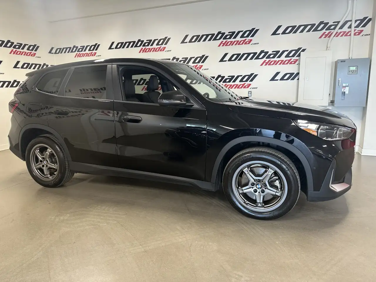 BMW X1 снимка BMW X1