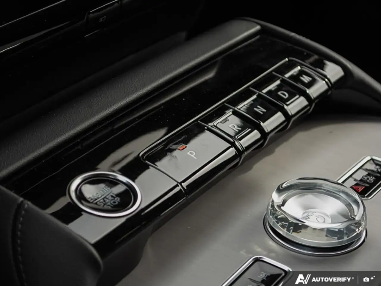 Lincoln Navigator photo Lincoln Navigator