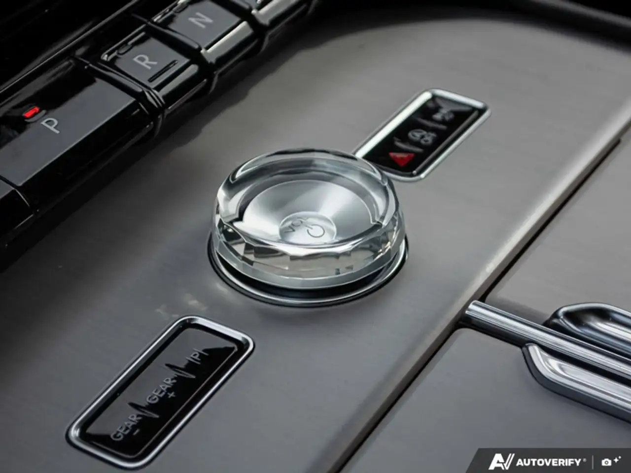Lincoln Navigator photo Lincoln Navigator