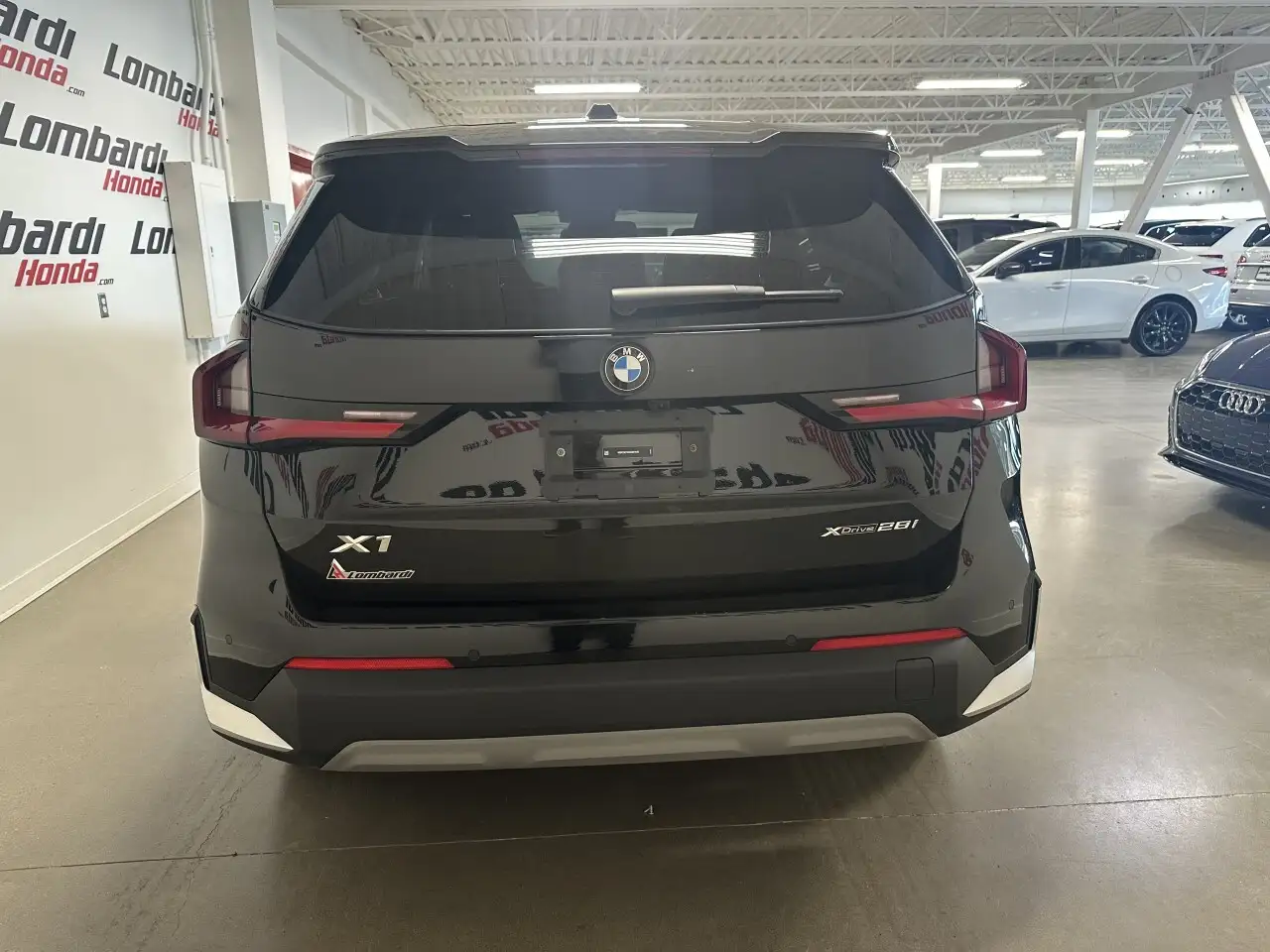 BMW X1 снимка BMW X1