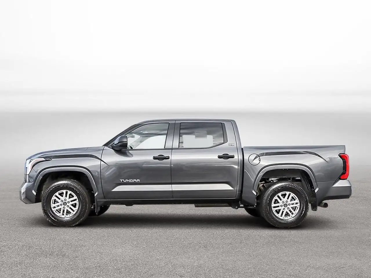 Toyota Tundra снимка Toyota Tundra
