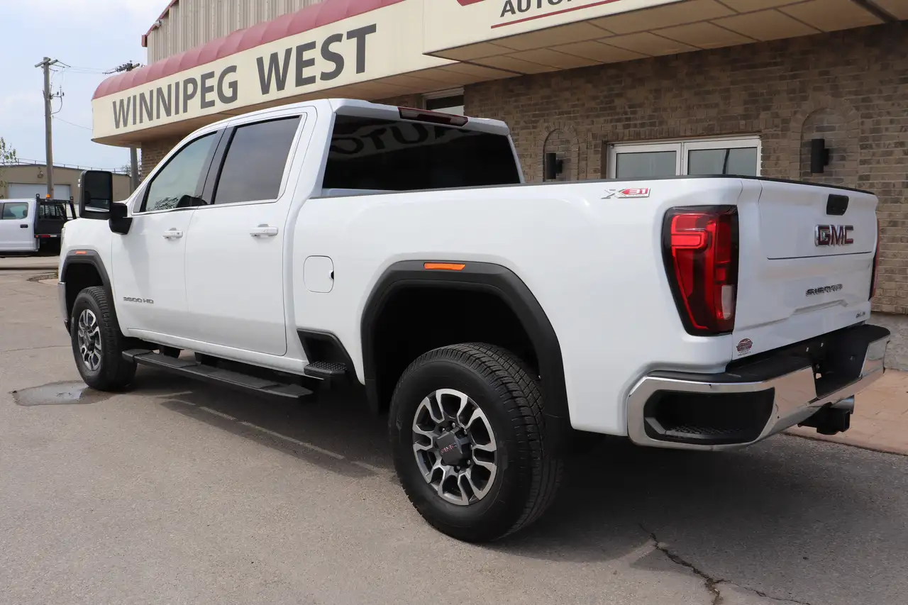 GMC Sierra 3500HD снимка GMC Sierra 3500HD
