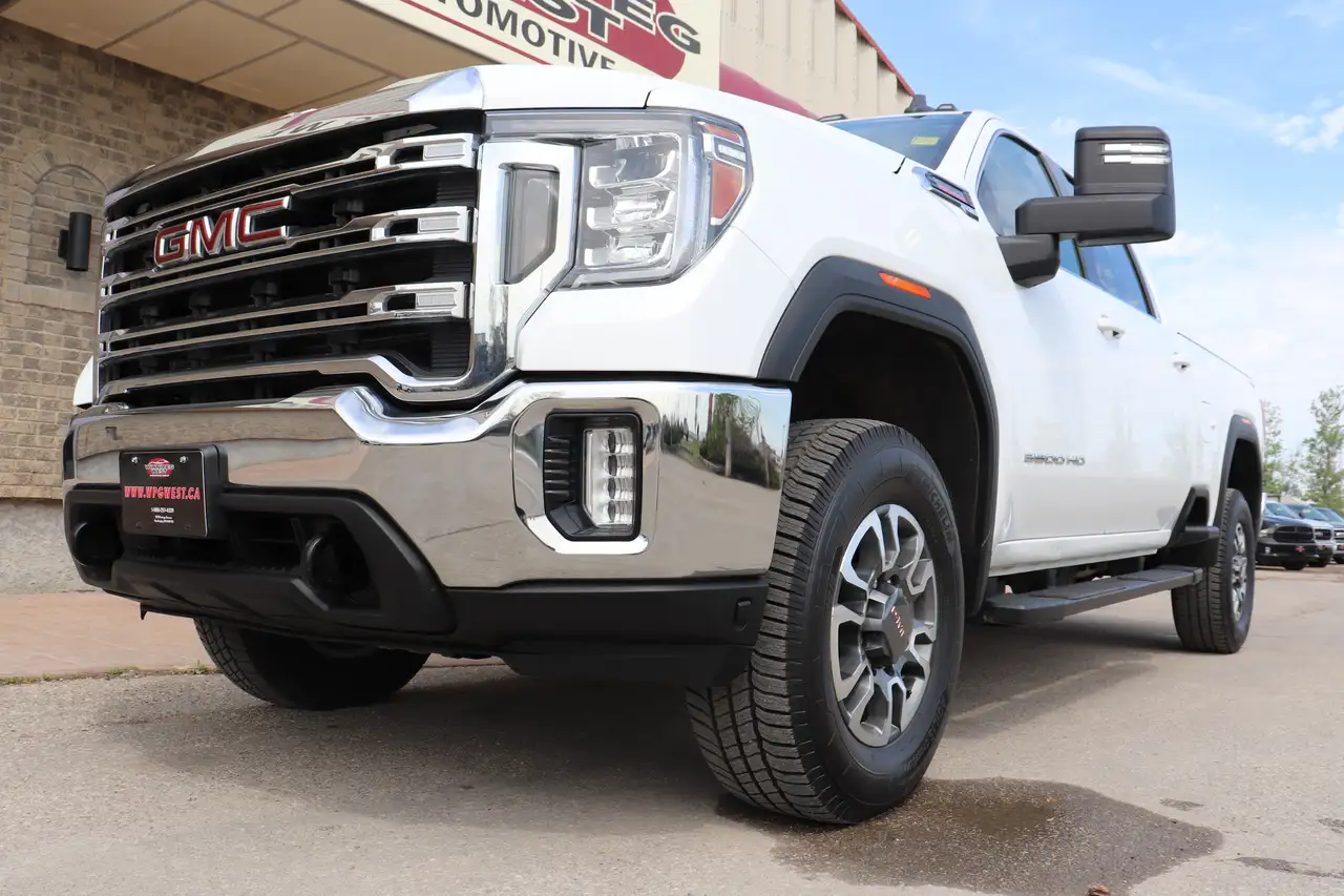 GMC Sierra 3500HD снимка GMC Sierra 3500HD