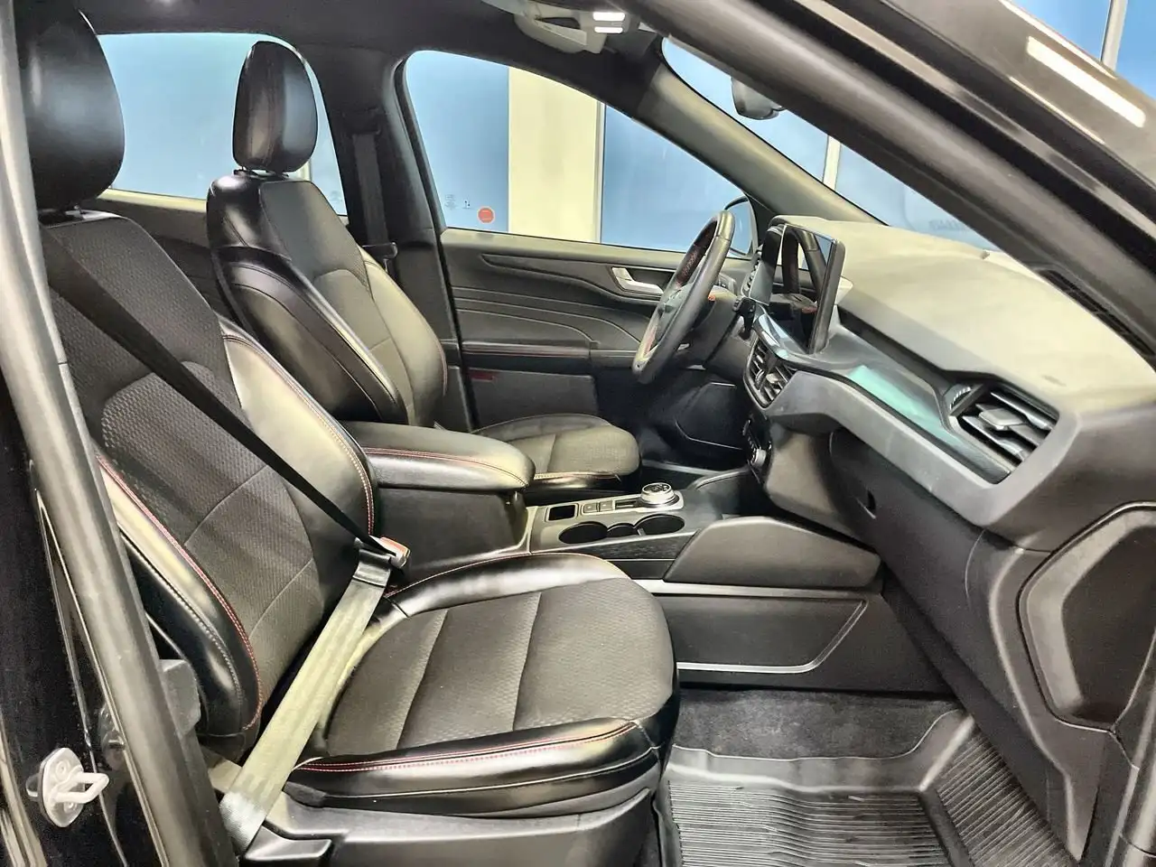 Ford Escape photo Ford Escape
