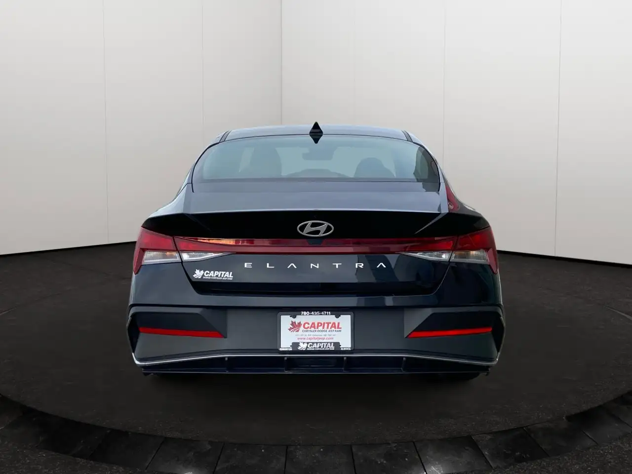 Hyundai ELANTRA fotografie Hyundai ELANTRA