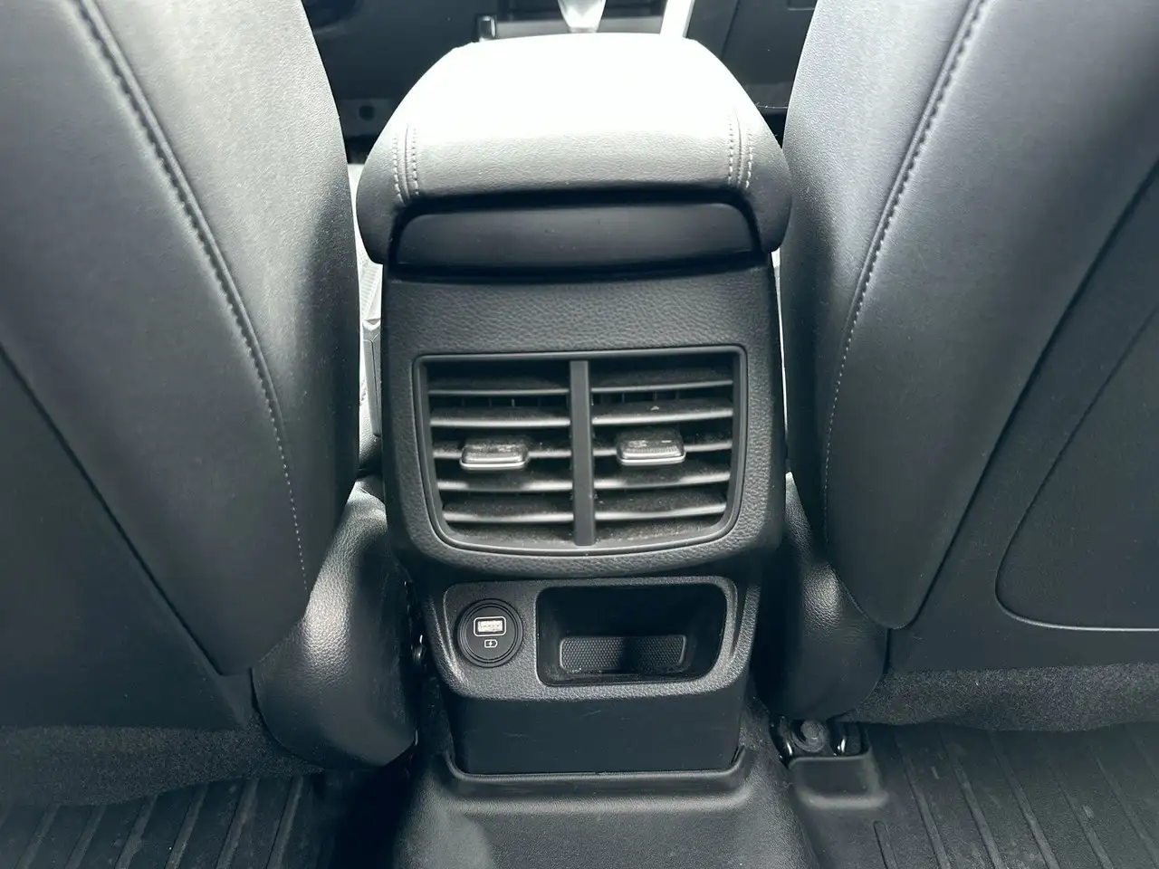 Kia Seltos fotografie Kia Seltos