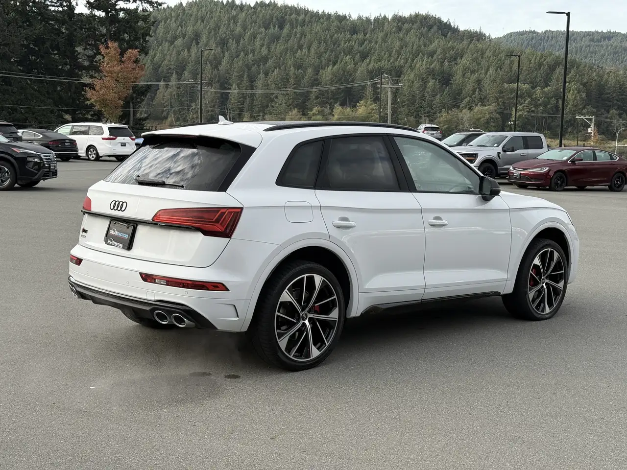 Audi SQ5 снимка Audi SQ5