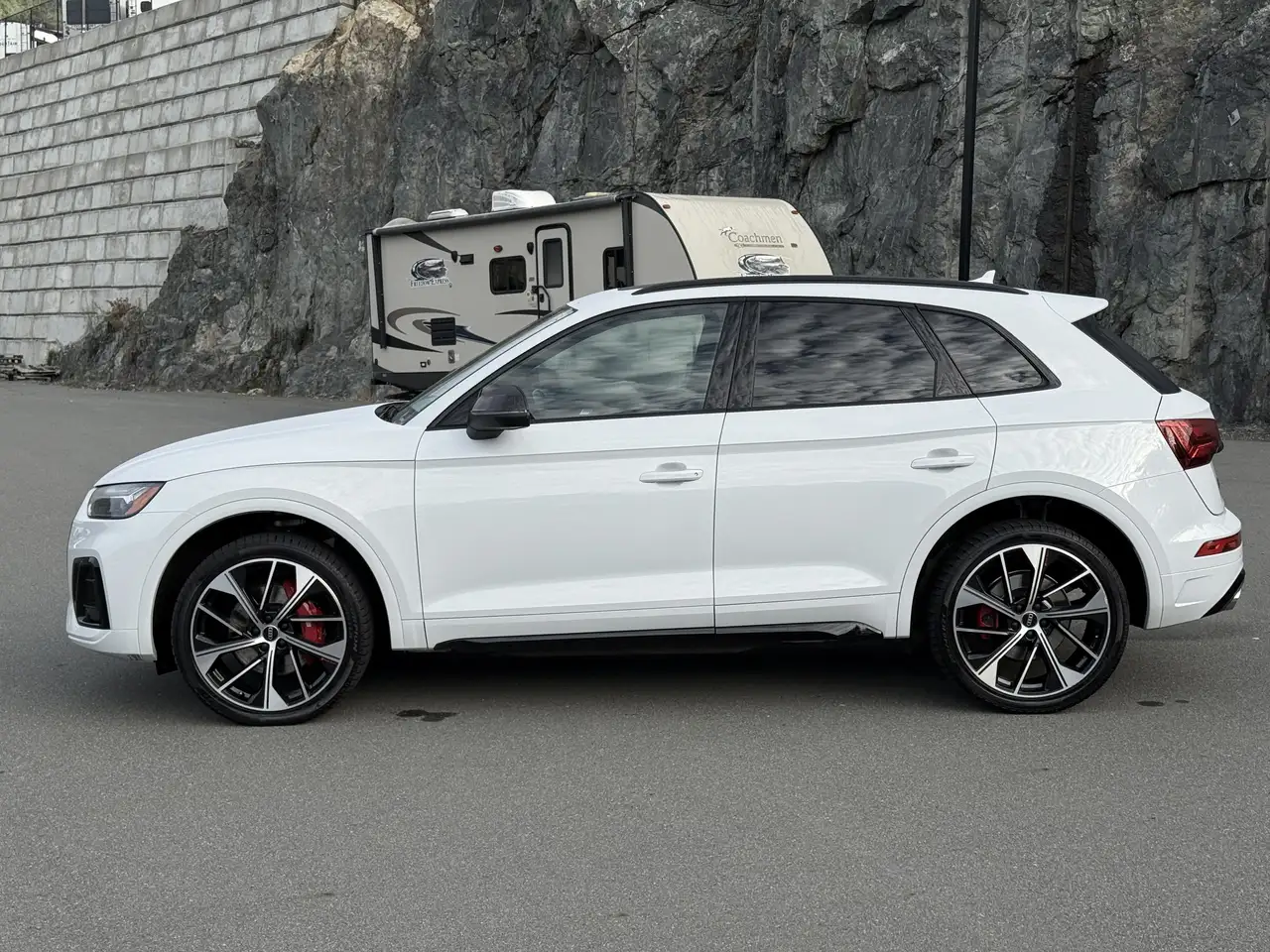 Audi SQ5 снимка Audi SQ5
