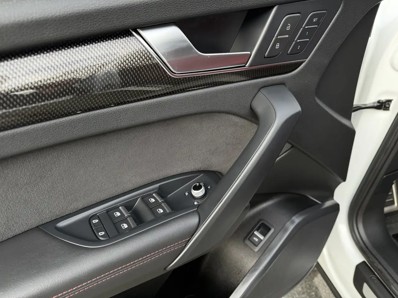 Audi SQ5 снимка Audi SQ5