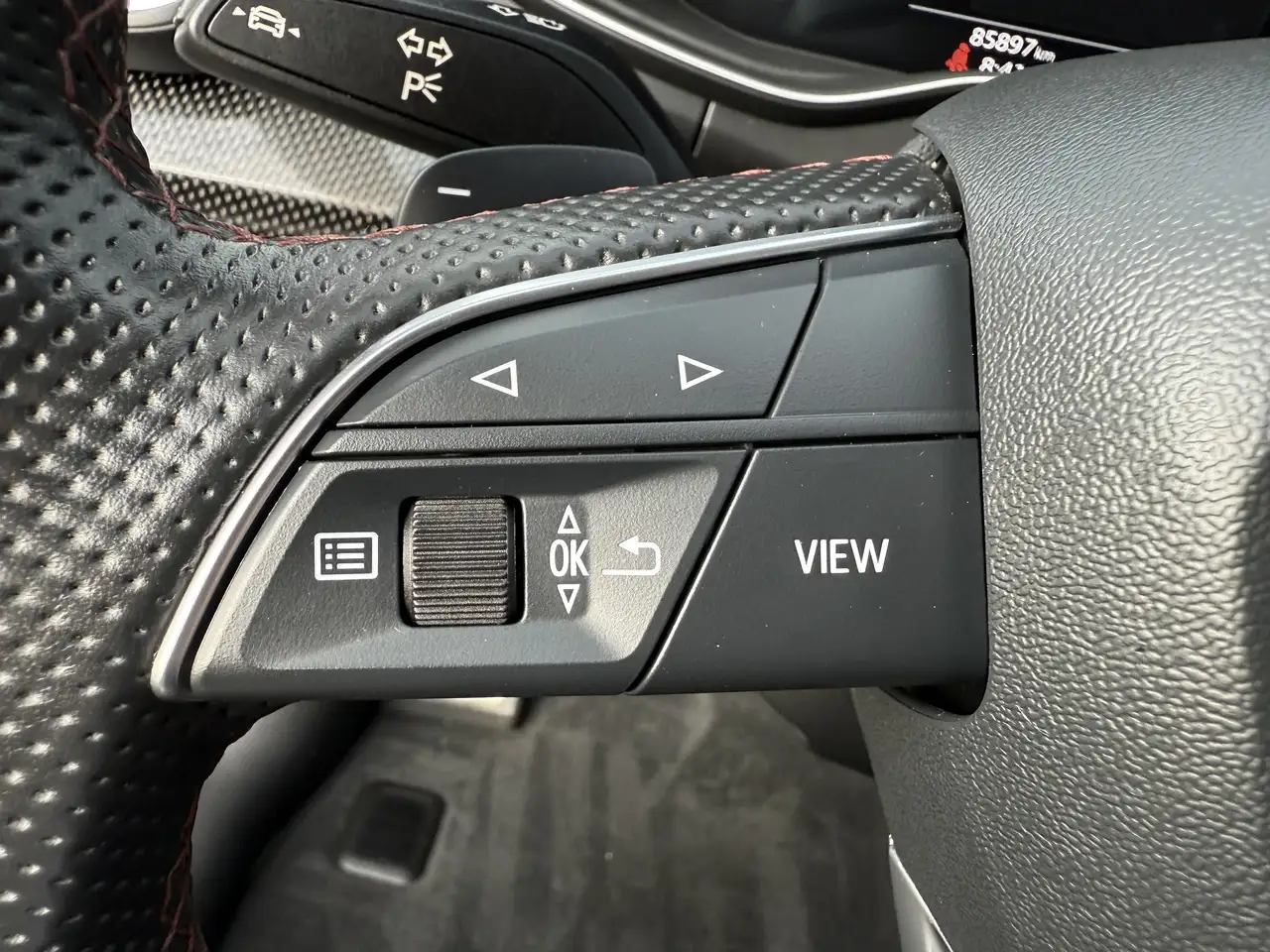 Audi SQ5 снимка Audi SQ5
