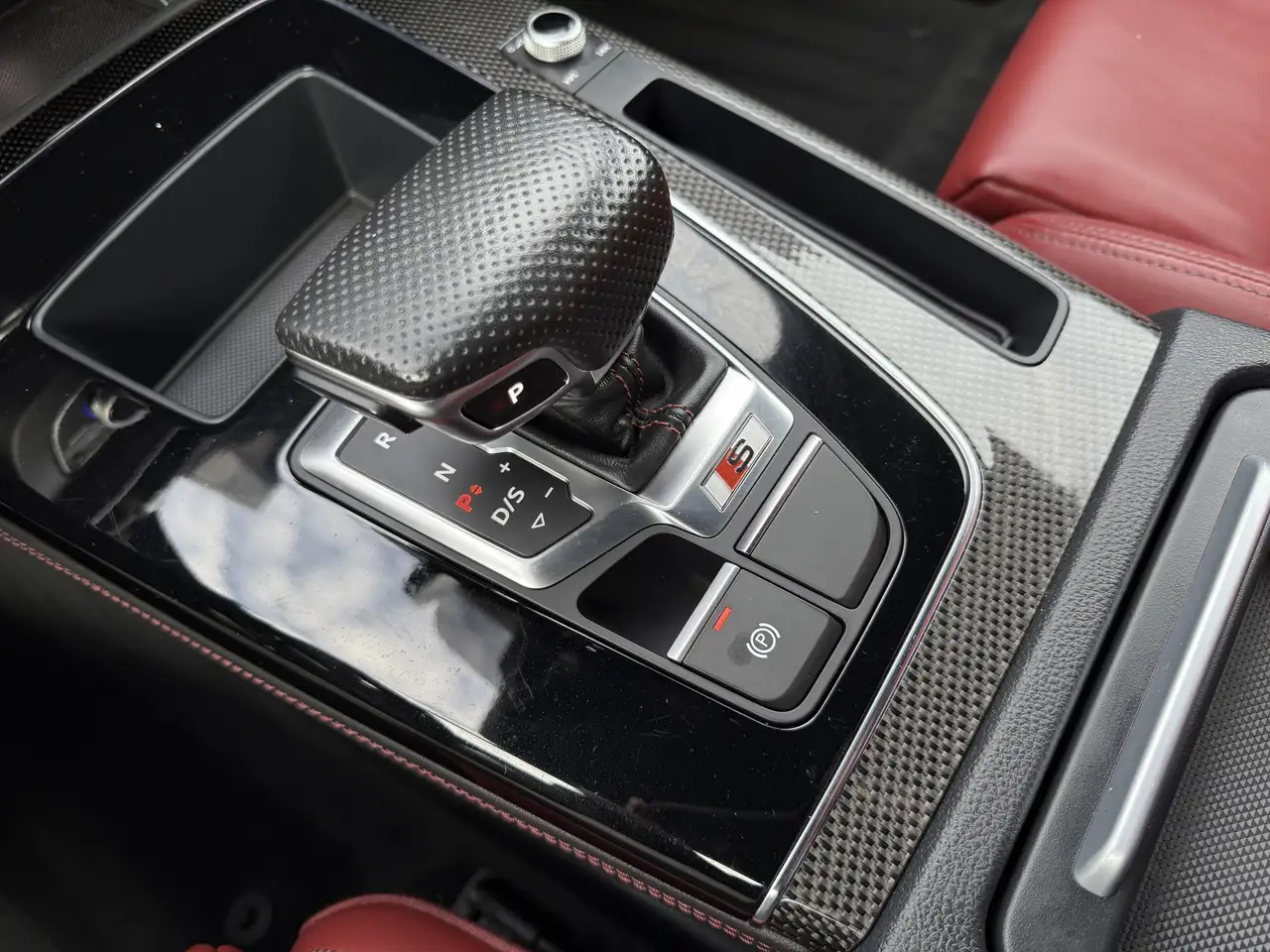 Audi SQ5 снимка Audi SQ5
