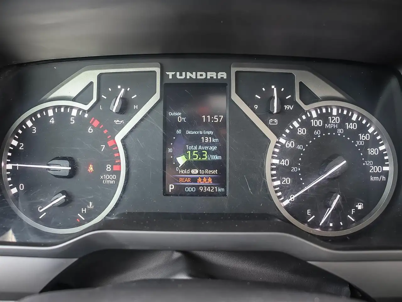 Toyota Tundra снимка Toyota Tundra