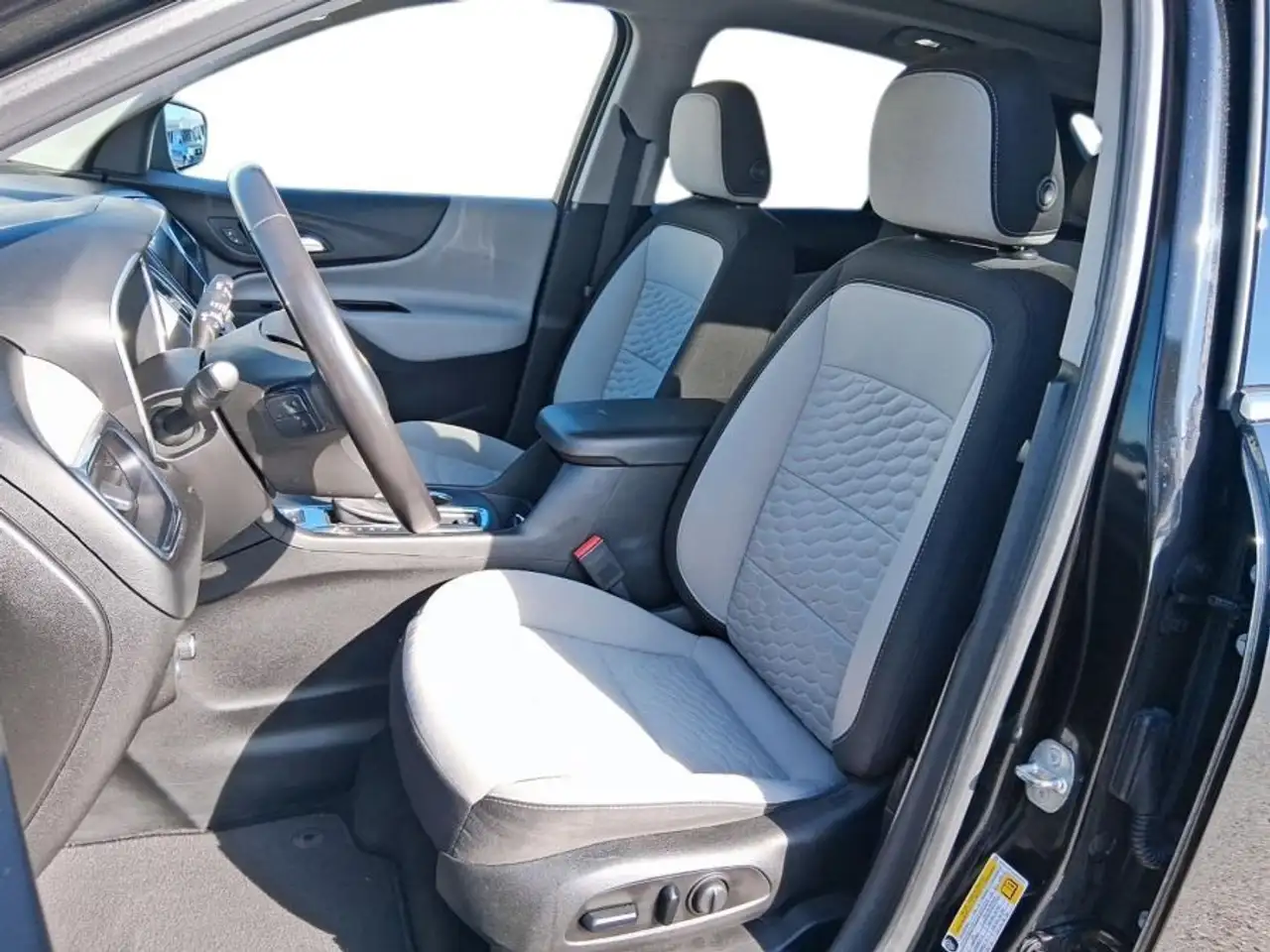 Chevrolet Equinox снимка Chevrolet Equinox