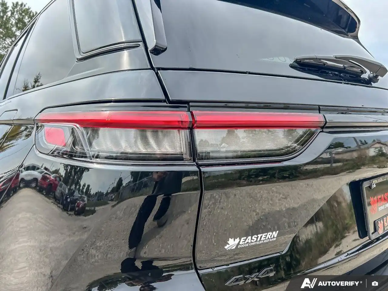 Jeep Grand Cherokee снимка Jeep Grand Cherokee