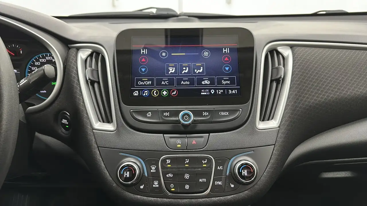 Chevrolet Malibu снимка Chevrolet Malibu