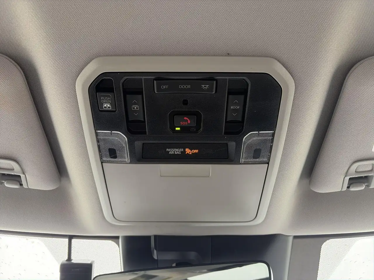 Toyota Tundra снимка Toyota Tundra