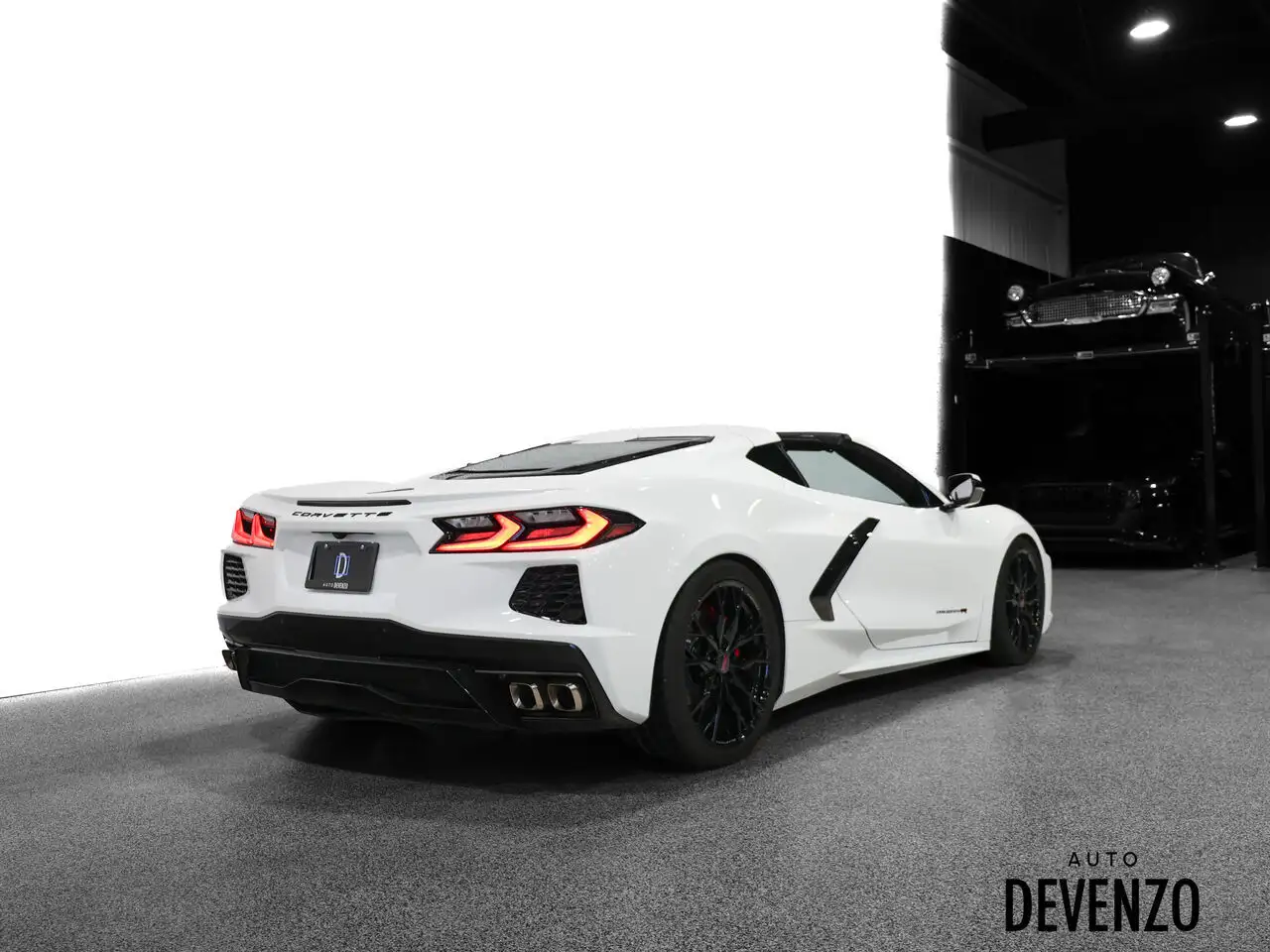 Chevrolet Corvette снимка Chevrolet Corvette