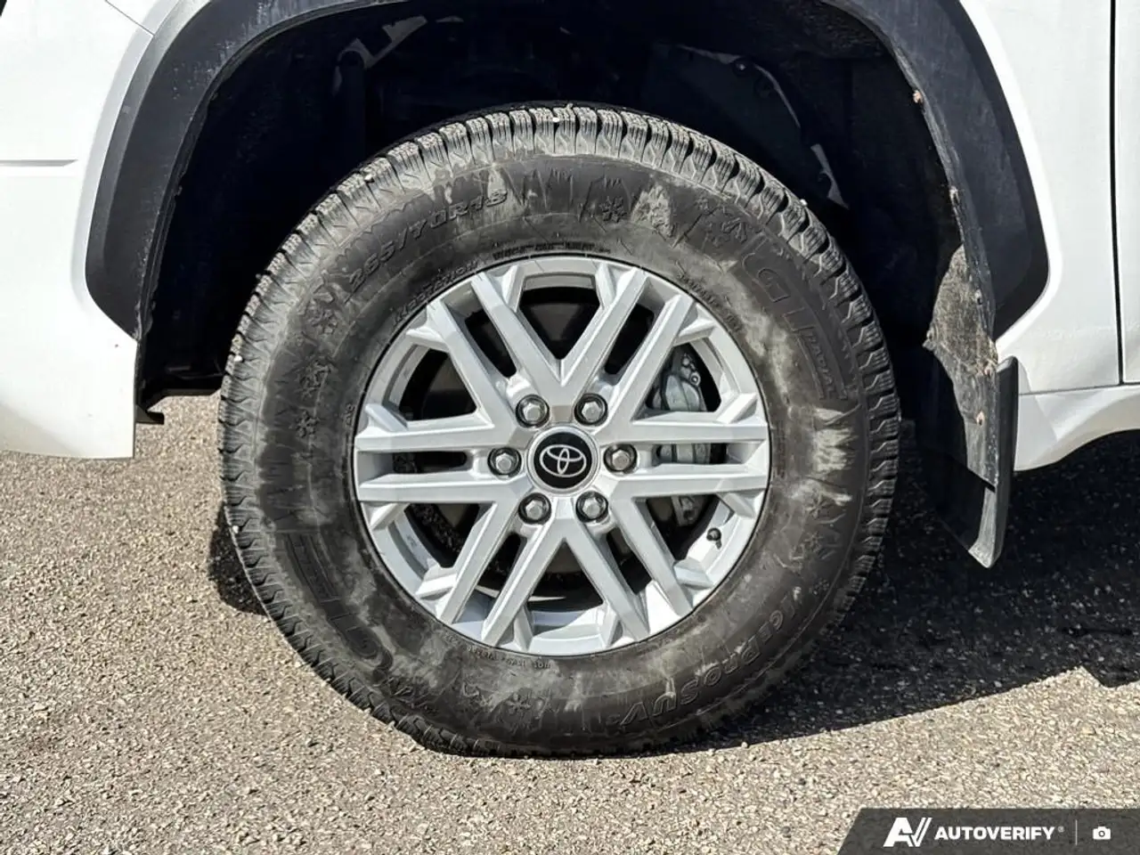 Toyota Tundra снимка Toyota Tundra