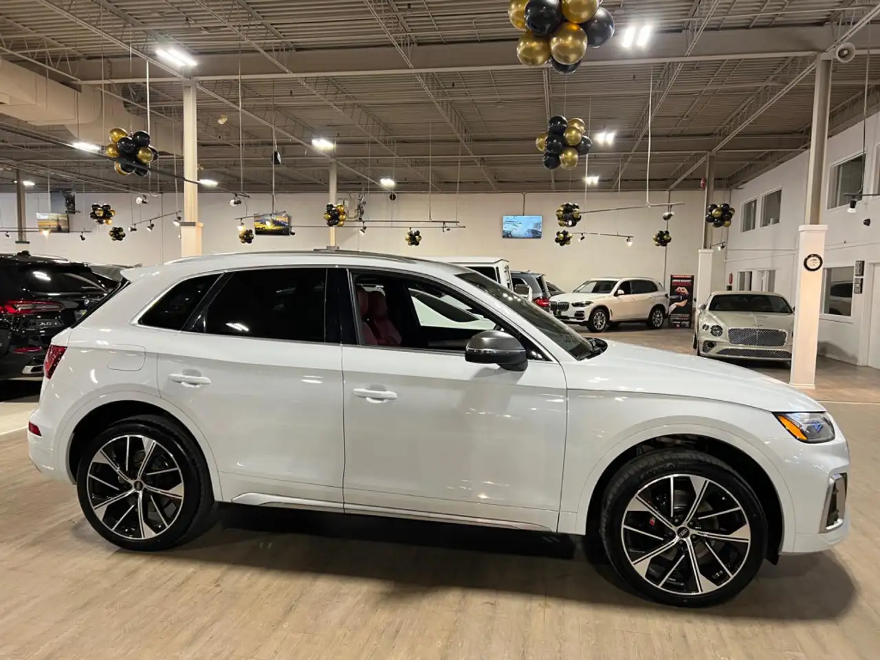 Audi SQ5 снимка Audi SQ5