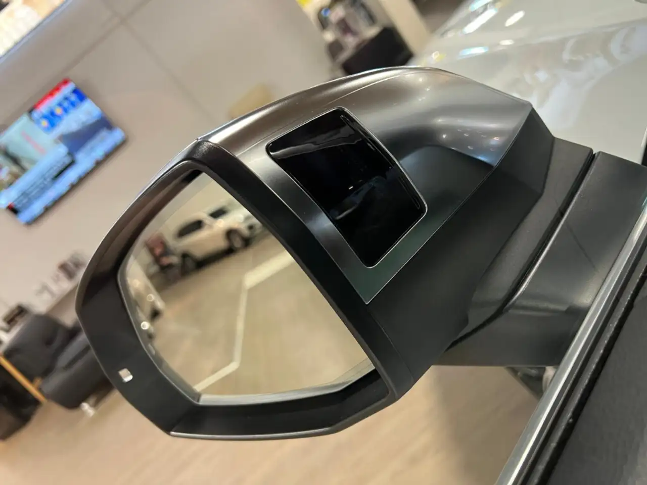 Audi SQ5 снимка Audi SQ5