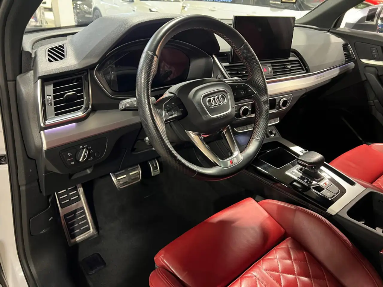 Audi SQ5 снимка Audi SQ5