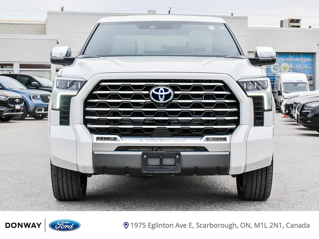 Toyota Tundra снимка Toyota Tundra