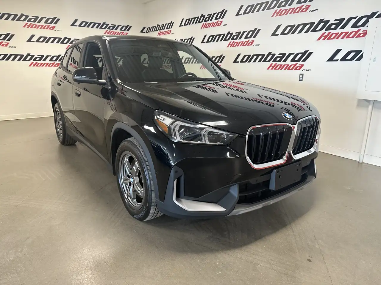 BMW X1 снимка BMW X1