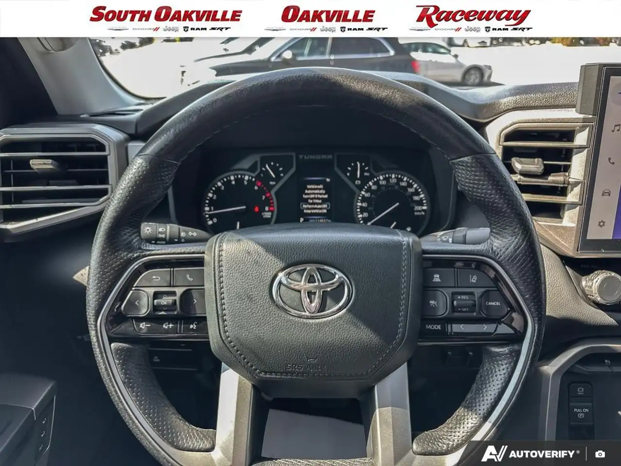 Toyota Tundra снимка Toyota Tundra