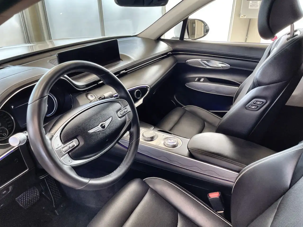 Genesis GV70 снимка Genesis GV70