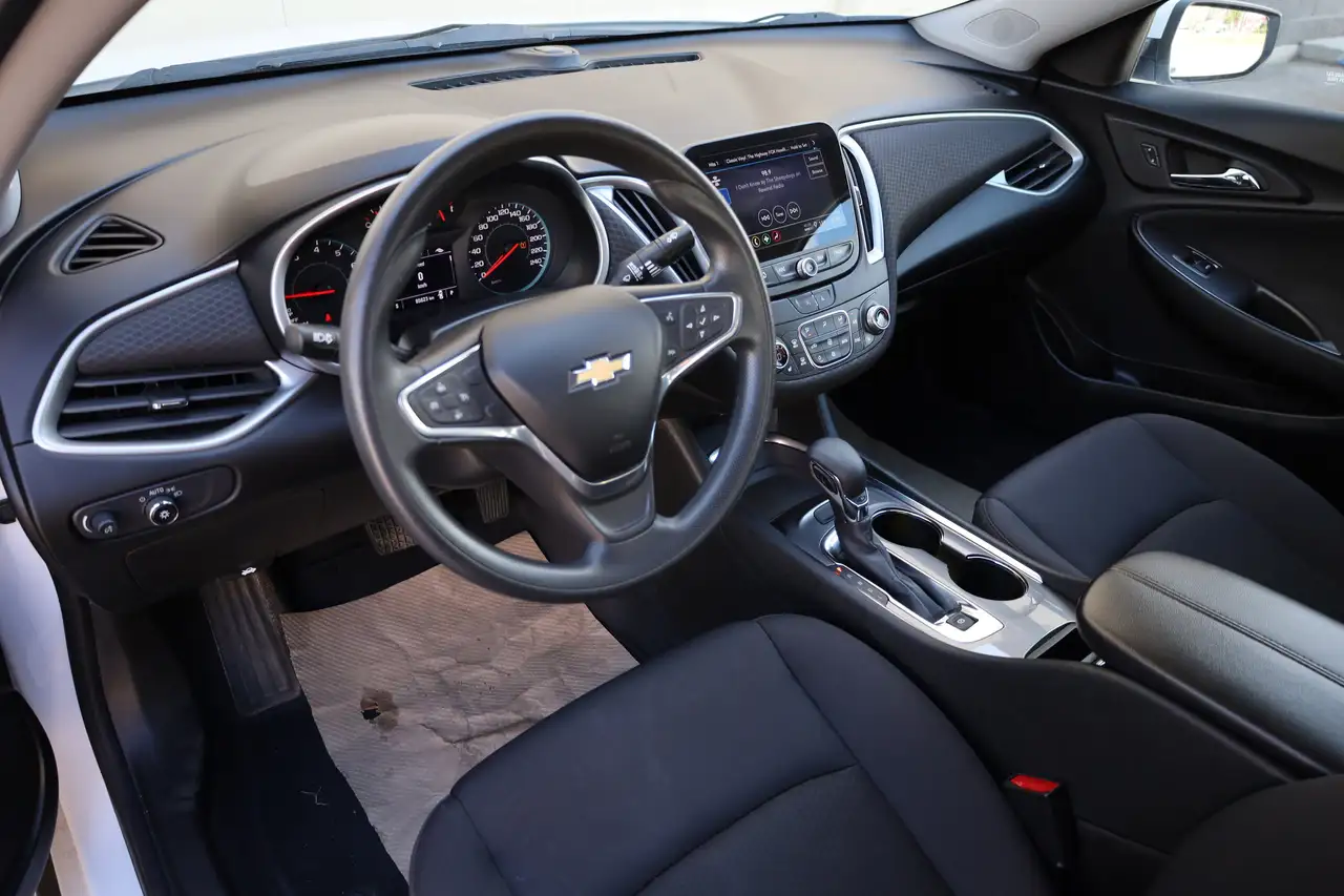 Chevrolet Malibu снимка Chevrolet Malibu