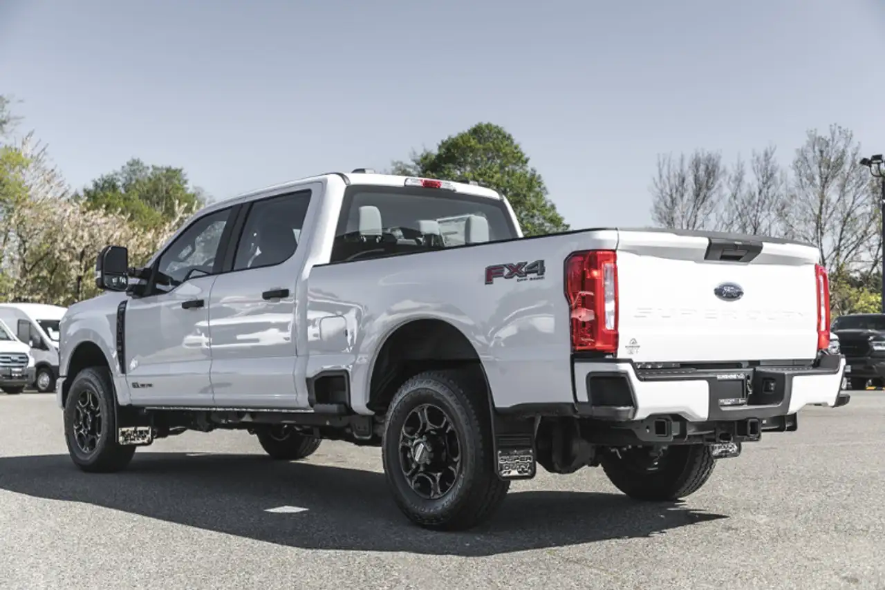 Ford F 350 photo Ford F 350