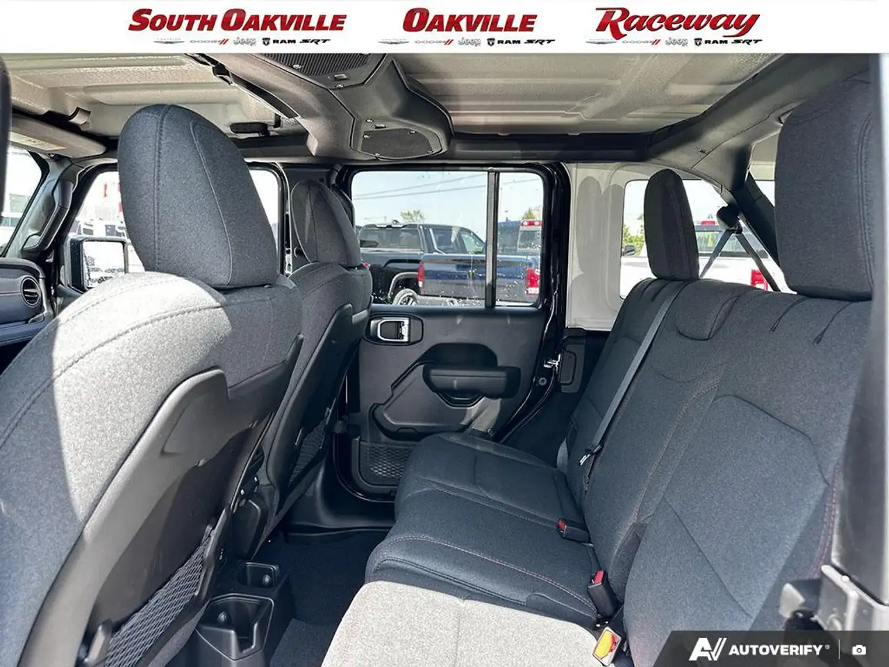 Jeep Wrangler photo Jeep Wrangler
