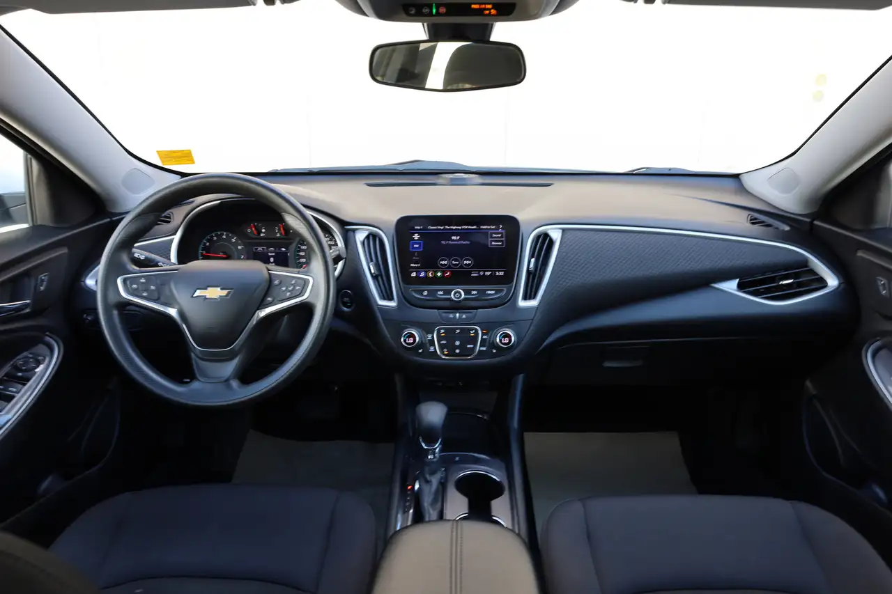 Chevrolet Malibu снимка Chevrolet Malibu
